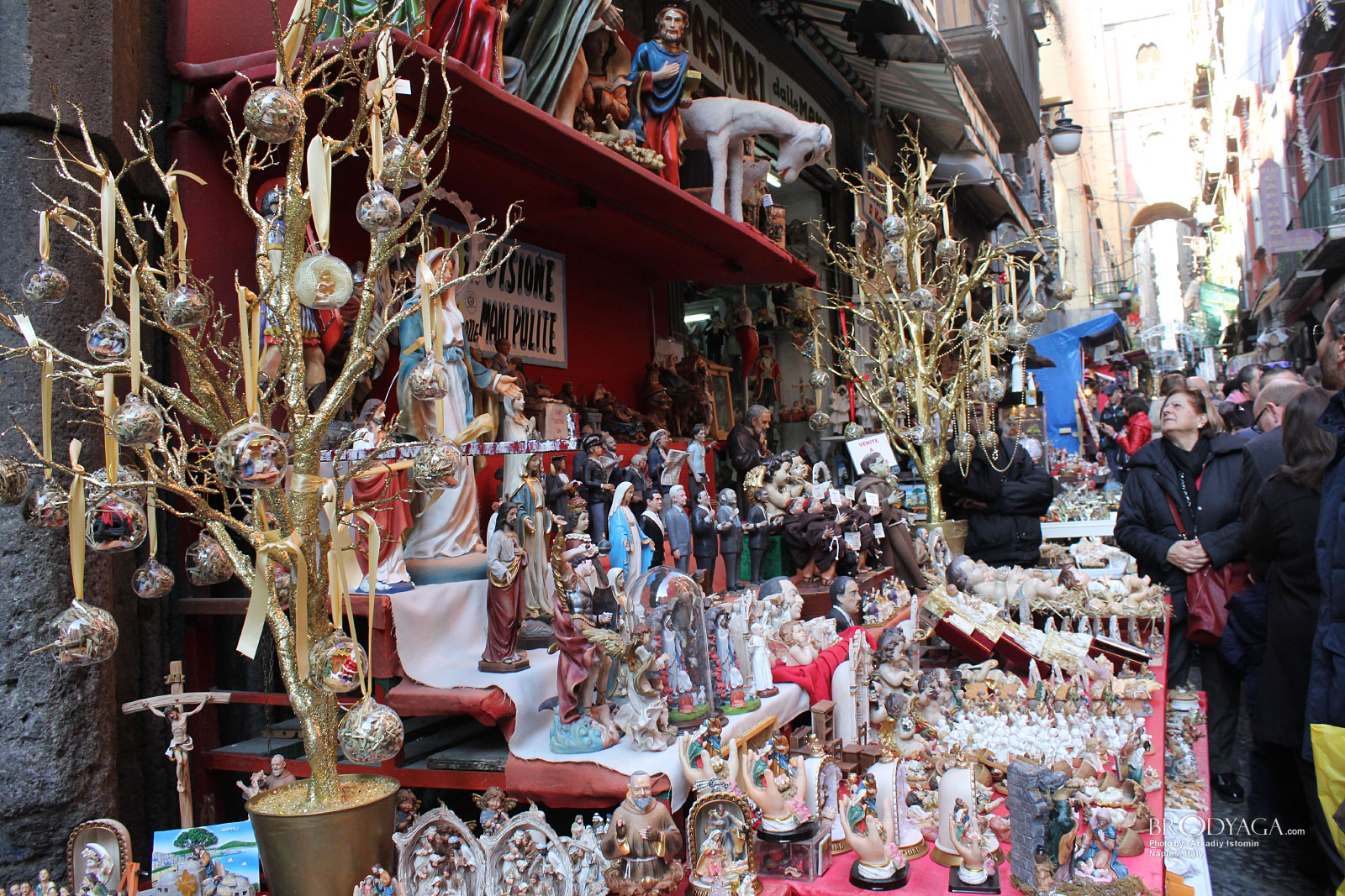 San Gregorio Armeno, Naples